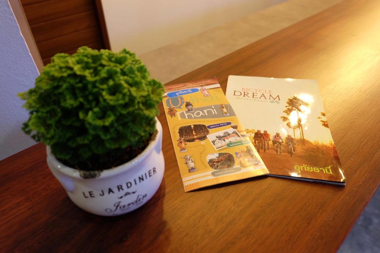ค่ำนี้ที่อุทัย Bed & Breakfast Ban Khok Mo ภายนอก รูปภาพ